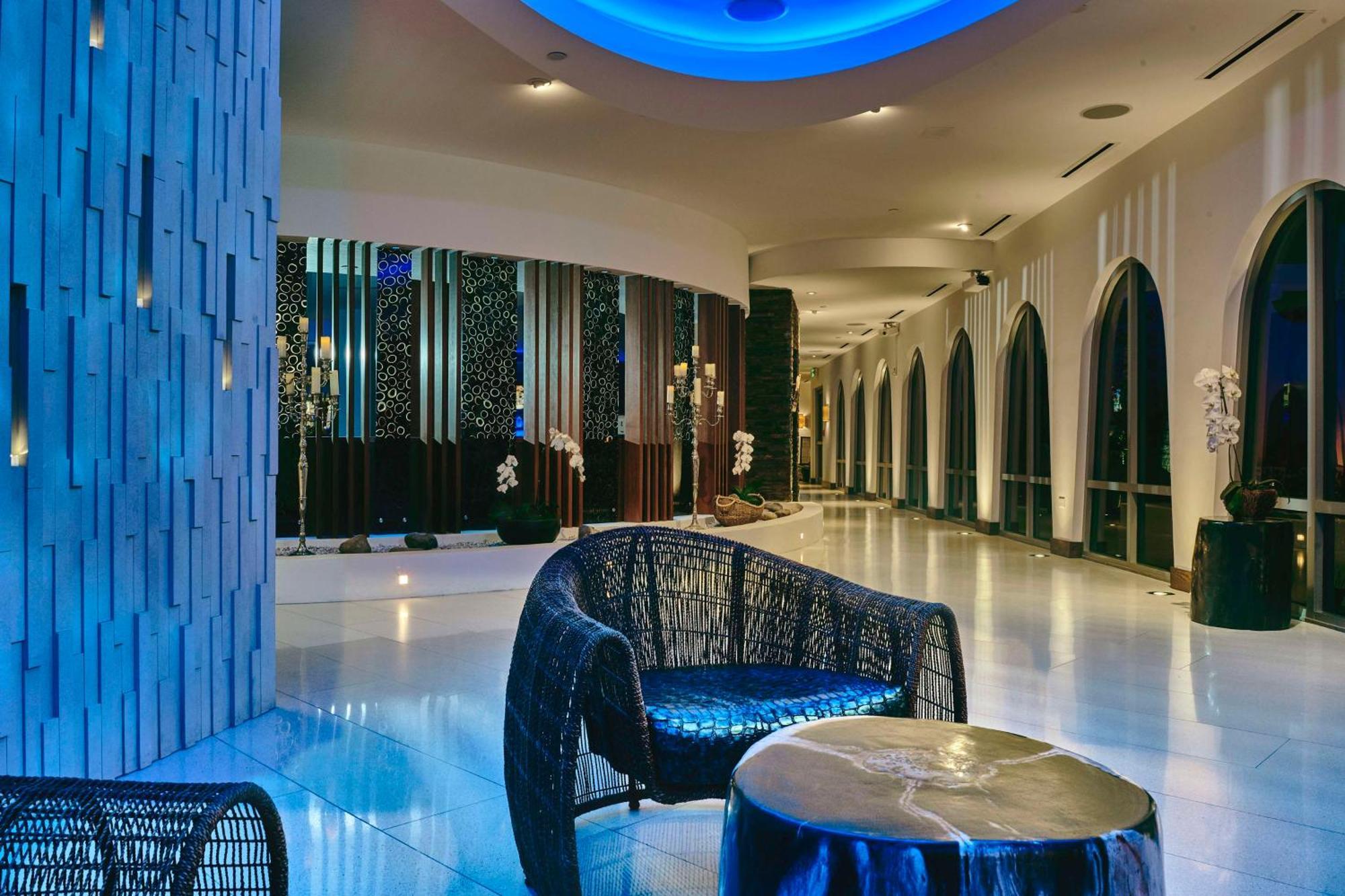 Costa D'este & 4*