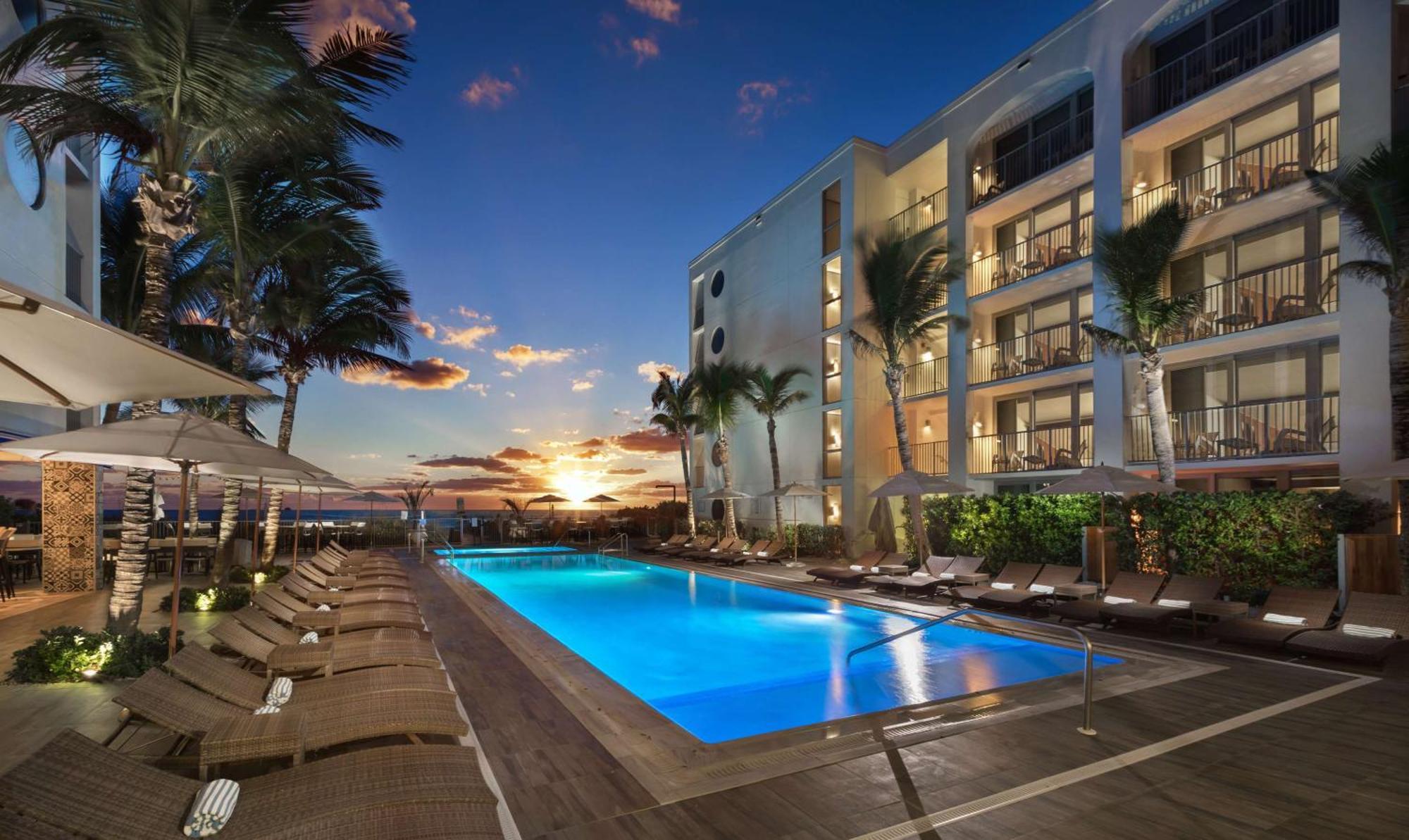 Resort Costa D'este & 4*